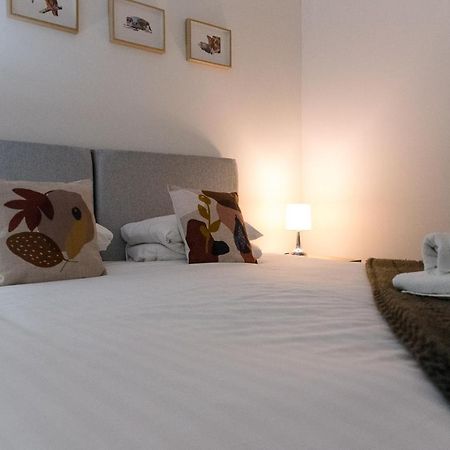 Greenstar Apartments - 2 Minute Walk Away Into City Centre - 6 Individual Flats - Next To Abertay University - 1 Bed 2 Bed & 3 Bedroom Flats - Fully Equipped - Short - Mid - Long Stays Welcome ダンディー エクステリア 写真