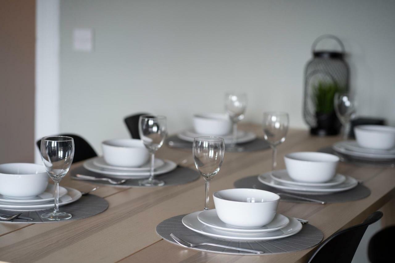 Greenstar Apartments - 2 Minute Walk Away Into City Centre - 6 Individual Flats - Next To Abertay University - 1 Bed 2 Bed & 3 Bedroom Flats - Fully Equipped - Short - Mid - Long Stays Welcome ダンディー エクステリア 写真
