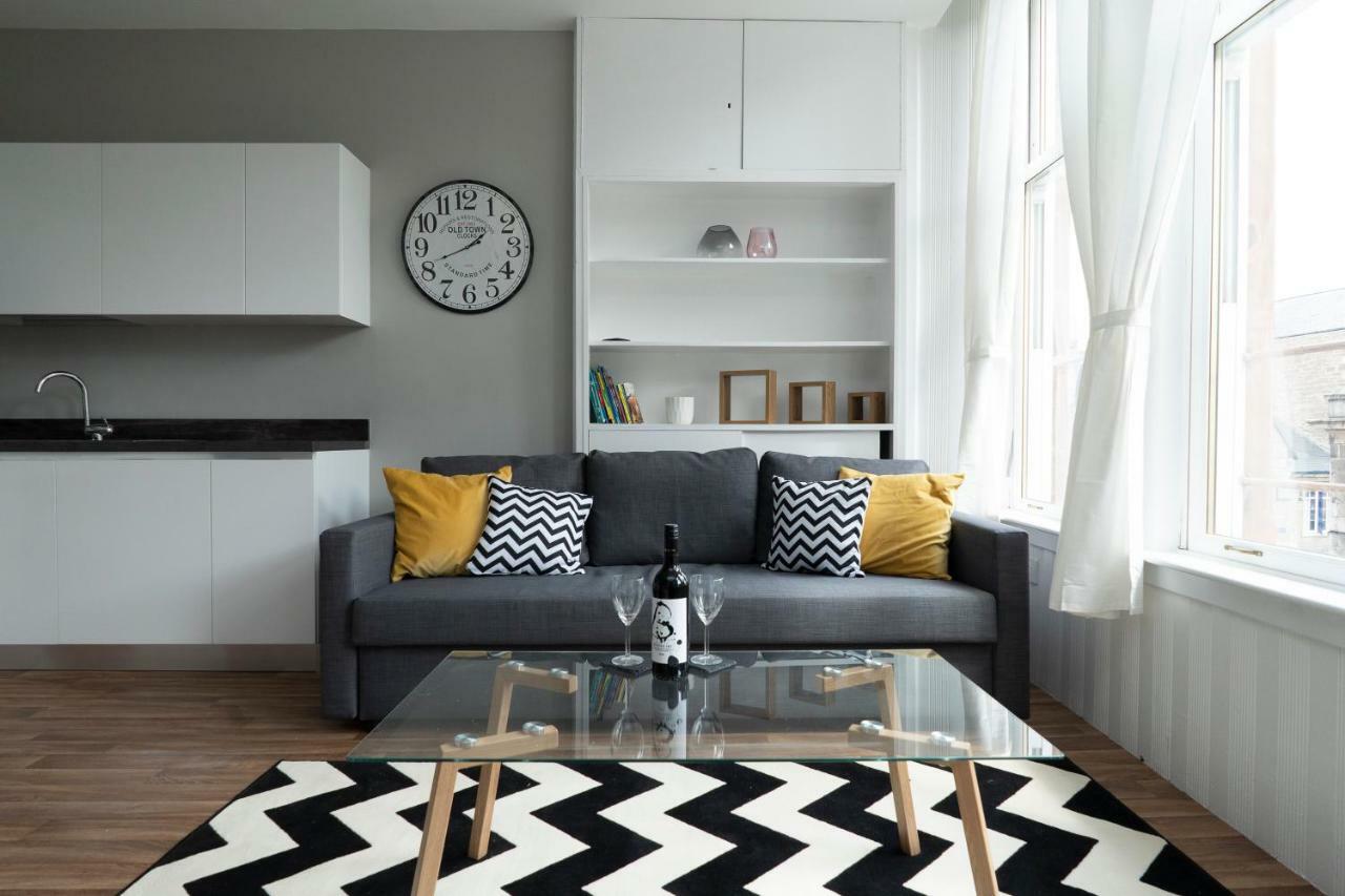 Greenstar Apartments - 2 Minute Walk Away Into City Centre - 6 Individual Flats - Next To Abertay University - 1 Bed 2 Bed & 3 Bedroom Flats - Fully Equipped - Short - Mid - Long Stays Welcome ダンディー エクステリア 写真