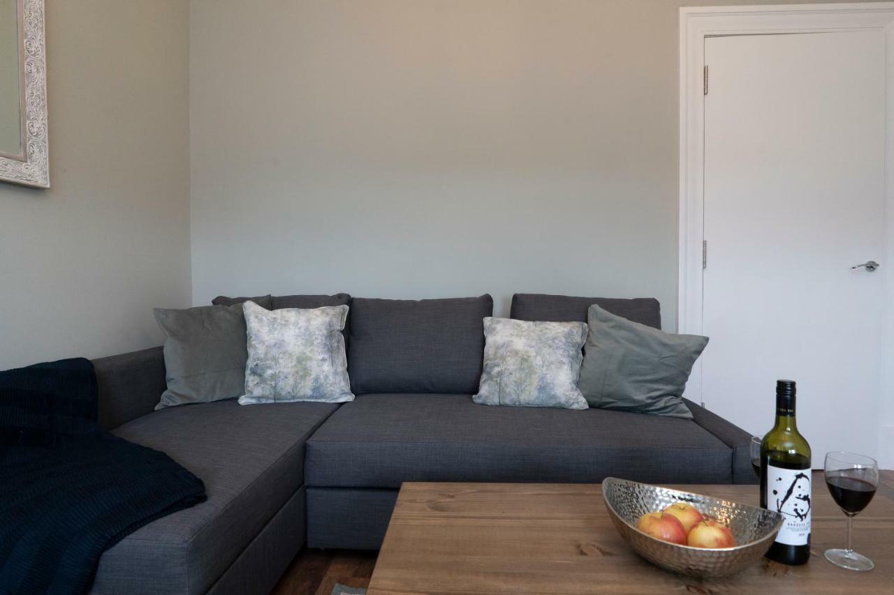 Greenstar Apartments - 2 Minute Walk Away Into City Centre - 6 Individual Flats - Next To Abertay University - 1 Bed 2 Bed & 3 Bedroom Flats - Fully Equipped - Short - Mid - Long Stays Welcome ダンディー エクステリア 写真