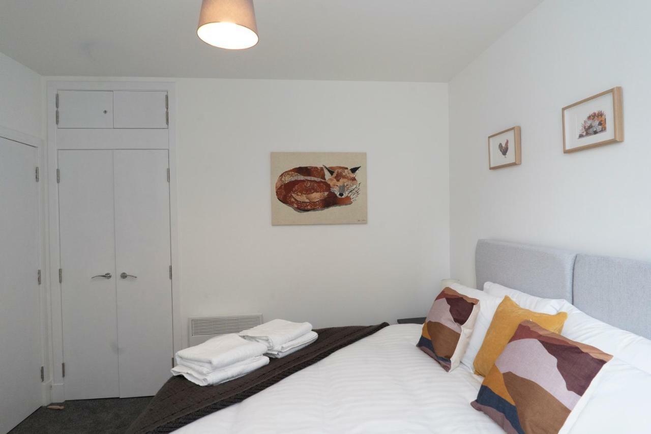 Greenstar Apartments - 2 Minute Walk Away Into City Centre - 6 Individual Flats - Next To Abertay University - 1 Bed 2 Bed & 3 Bedroom Flats - Fully Equipped - Short - Mid - Long Stays Welcome ダンディー エクステリア 写真
