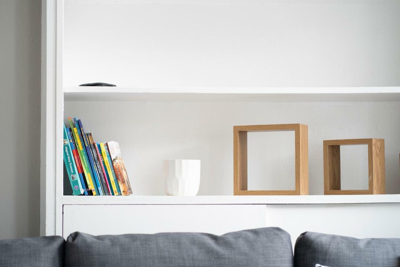 Greenstar Apartments - 2 Minute Walk Away Into City Centre - 6 Individual Flats - Next To Abertay University - 1 Bed 2 Bed & 3 Bedroom Flats - Fully Equipped - Short - Mid - Long Stays Welcome ダンディー エクステリア 写真