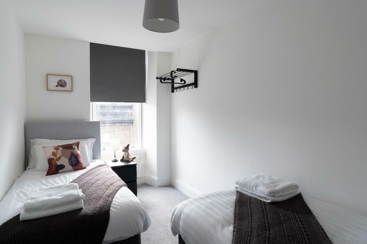 Greenstar Apartments - 2 Minute Walk Away Into City Centre - 6 Individual Flats - Next To Abertay University - 1 Bed 2 Bed & 3 Bedroom Flats - Fully Equipped - Short - Mid - Long Stays Welcome ダンディー エクステリア 写真